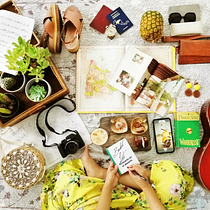 Flat lay. Instagram Photograph project by Estefania Maldonado - 07.26.2020