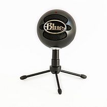Mi Proyecto del curso: Micrófono Blue SnowBall Black. Studio Photograph, and Product Photograph project by Germán Lledó - 09.23.2020