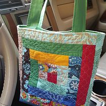 My project in Introduction to Contemporary Patchwork course. Un projet de St, lisme , et Couture de Angie Mesih - 02.08.2020