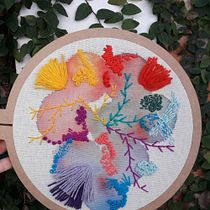 bordado y acuarela: en el fondo del mar. Embroider, and Watercolor Painting project by María Victoria Escobar - 08.06.2020