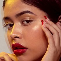 Mi Proyecto del curso: Retoque fotográfico de moda y belleza con Photoshop. Photograph, Photo Retouching, Fashion Photograph, Portrait Photograph, and Digital Photograph project by Luis Cumpa - 04.19.2022