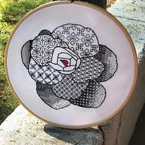Rheba's project in Introduction to Blackwork Embroidery course. Un proyecto de Bordado de Rheba - 15.08.2020