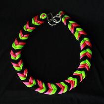 Mi Proyecto del curso: Creación de joyería textil Ein Projekt aus dem Bereich Urban Art, H, werk, Schmuckdesign, Modedesign, Modefotografie und Produktfotografie von Judit Castillo - 24.08.2020