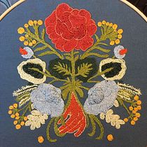 My project in Embroidery Technique with the Stem Stitch course. Bordado projeto de Sara Ray - 27.08.2020