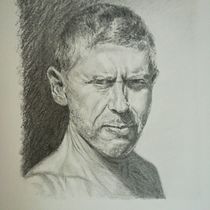 My project in Realistic Portrait with Graphite Pencil course. Desenho artístico projeto de corinnelaurent130 - 03.09.2020