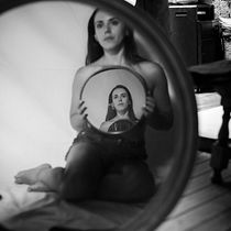Mi Proyecto del curso: Autorretrato fotográfico artístico. Fine-Art Photograph, Studio Photograph, and Portrait Photograph project by María Pérez - 09.08.2020