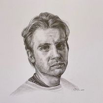 My project in Realistic Portrait with Graphite Pencil course. Portrait Drawing, Realistic Drawing, Traditional illustration, Fine Arts, Sketching, Pencil Drawing, Drawing, Artistic Drawing, and Figure Drawing project by sroll - 09.21.2020