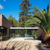 Caso de Estudio: Vivienda unifamiliar CASA EUL de MSSarquitectos ubicada en Gonnet, Prov. de Bs. As, Argentina.. Un projet de Architecture, Architecture d'intérieur, Photographie , et Photographie d'architecture de Ana Centeno - 22.09.2020