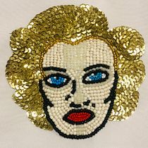 My project in Beaded Embroidery Portraits course. Embroider, Accessor, Design, Decoration, and Textile Design project by Alejandra Marin Alcivar - 11.04.2020