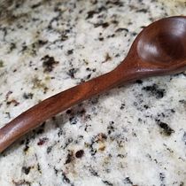 My project in Wooden Spoon Carving course. Marcenaria projeto de littleblackpot - 25.09.2020