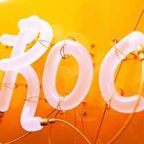 My project in 3D Lettering: Modelling and Texturising with Cinema 4D course. Lettering 3D projeto de mariagrafikdesign - 08.10.2020