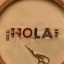 Meu projeto do curso: Letras bordadas: a linha como ferramenta gráfica. Un projet de Broderie de beatrizbrenner - 13.10.2020