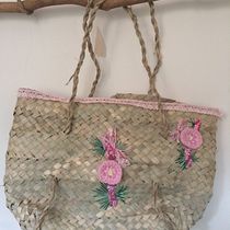 My project in Embroidery and Accessories Customization course. Embroider project by Margarida Vasconcelos - 10.20.2020