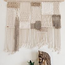 Meu projeto do curso: Introdução ao macramê: criação de um tapete decorativo. Macramé, Accessor, Design, Arts, Crafts, Interior Design, Decoration, and Fiber Arts project by Paula Mateigueira Neves - 11.29.2020