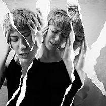 My project in Fine Art Self-Portrait Photography course - Titled "Torn". Digital Photograph, Fine-Art Photograph, and Self-Portrait Photograph project by Erika Lamothe - 12.05.2020