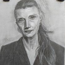 Mi Proyecto del curso: Retrato realista con lápiz de grafito. Traditional illustration, Sketching, Pencil Drawing, Drawing, Portrait Drawing, Realistic Drawing, Artistic Drawing, Figure Drawing, and Fine Arts project by María Laportuguesa - 12.06.2020