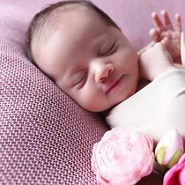 My project in Introduction to Newborn Photography course. Un projet de Photographie lifest, le, Photographie , et Photographie de portrait de Monika Sułek - 06.12.2020