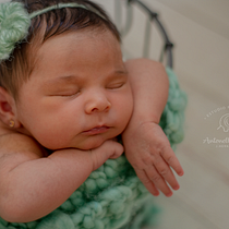 Mi Proyecto del curso: Introducción a la fotografía newborn. Un projet de Photographie de studio de Antonella Rosellini - 07.12.2020