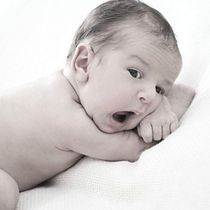 Mi Proyecto del curso: Introducción a la fotografía newborn. Un projet de Photographie, Photographie de portrait, Photographie de studio, Photographie lifest, le , et Photographie intérieure de sarabarbasanz - 22.02.2021