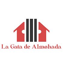 Rediseño logo La Gata de Almohada. Logo Design project by Calamar Cuchara - 03.01.2020