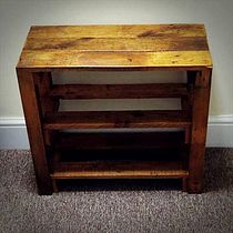 shoe racks made from pallet wood . % regiecalanog tarafından hazırlanan Sanat ve El Sanatları projesi - 01.05.2021