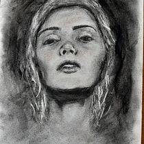 Mi Proyecto del curso: Retrato artístico al carboncillo: creando atmósferas. Desenho, e Desenho de retrato projeto de jpstefano - 02.01.2021