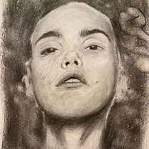 O meu projeto do curso: Retrato artístico com carvão vegetal: criando atmosferas. Desenho de retrato projeto de Eduardo Sao Marcos - 23.01.2021