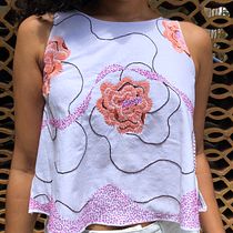 Bordado em roupa do zero! Design de peças de roupa artesanais . Arts, Crafts, Embroider, Sewing, Fashion Design, DIY, Patternmaking, and Dressmaking project by Mariana Gandarela - 01.14.2021