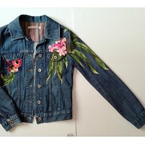 My project in Fashion Design: Painting and Embroidering Garments course.  projeto de sueda - 31.01.2021
