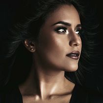 Mi Proyecto del curso: Retoque fotográfico de moda y belleza con Photoshop. Un projet de Retouche photographique de Camila Aguiar - 27.11.2019