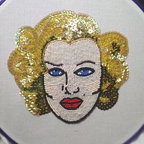 Mi Proyecto del curso: Retratos bordados en pedrería. Embroider project by Marcela Florez - 01.25.2021