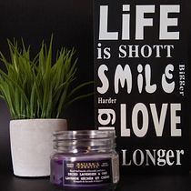 Mi Proyecto del curso: Flatlay de productos, composiciones y foto con Modelo. Photograph project by ejgv1972 - 01.24.2021