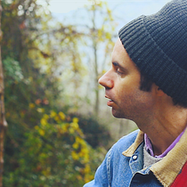 Entrevista al cantautor Davy Lyons. Een project van  Video van raulmtorres123 - 25.01.2021