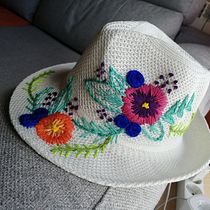 Mi Proyecto del curso: Bordado y personalización de accesorios . Embroider project by lunalias_workshop - 02.26.2021