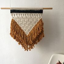 My project in Introduction to Macramé: Creation of a Decorative Tapestry course. Un projet de Macramé de Chin Jow Teo - 03.03.2021
