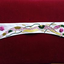 Serpiente al cuello. Embroider project by Caridad Botella - 02.12.2021