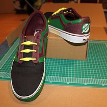 Old Vans restoration and customization based on Boba Fett from Star Wars. Shoe Design project by susanalav - 02.17.2021