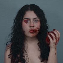 Mi Proyecto del curso: Valentine. Self-Portrait Photograph project by Diana After - 02.23.2021