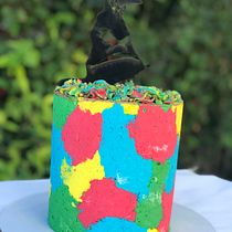 My project in Cake Design: Modern Decorating Techniques course. Decoration, and Food Photograph project by Brianna Leonela Silva - 02.24.2021
