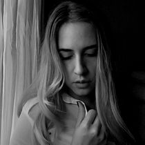 My project in Portrait Photography: Studio Direction and Production course. Portrait Photograph project by Estefania Osuna - 02.26.2021