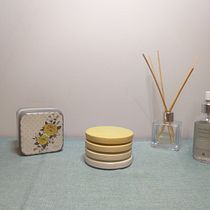 My first concrete coaster project. Een project van Productontwerp van brendan.venter - 26.02.2021
