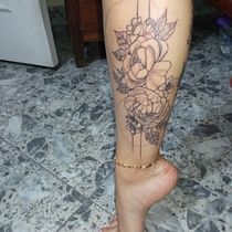 Mi Proyecto del curso: Tatuaje botánico con puntillismo. Projekt z dziedziny R, sunek botaniczn,  R i sunek atramentem użytkownika Luisa Fernanda García cartagena - 01.03.2021