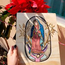 Mi Proyecto del curso: Bordado sobre madera. Un projet de Artisanat, Beaux Arts, Broderie, Dessin, Illustration traditionnelle, Illustration botanique, Aquarelle, Peinture acr , et lique de Brenda Piotrowsky - 04.03.2021