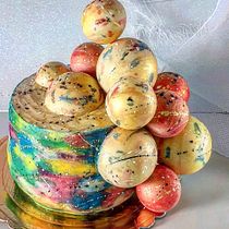 My project in Cake Design: Modern Decorating Techniques course. Un progetto di  di Elena Pepori - 11.03.2021