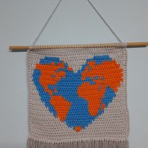 Meu projeto do curso: Intarsia crochê: teça suas tapeçarias. Fashion Design, Decoration, Fiber Arts, DIY, Crochet, and Textile Design project by anny_gomes247 - 03.07.2021
