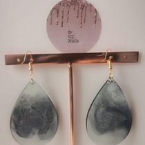 Mi Proyecto del curso: Diseño de joyería en resina Byicc.es. Design de acessórios, Artesanato, Design de joias, e DIY projeto de Imma - 21.04.2021