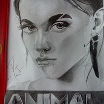 Retrato realista con lápiz de grafito. Sketching, and Pencil Drawing project by Diego Martin Lopez - 03.12.2021