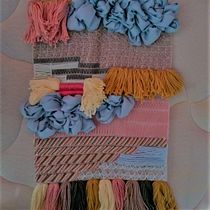 Meu projeto do curso: Criação de tapeçarias bordadas. Un projet de Broderie , et Art textile de Stefanie Lucena - 13.03.2021