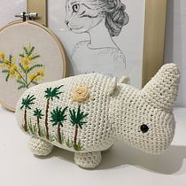 Mi rino Selva . Crochet project by Núria AI - 03.19.2021
