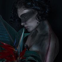 Meu projeto do curso: Autorretrato fotográfico conceitual. Photographic Composition, Fine-Art Photograph, Studio Photograph, and Photo Retouching project by Rosana Menzomo de Oliveira - 03.19.2021